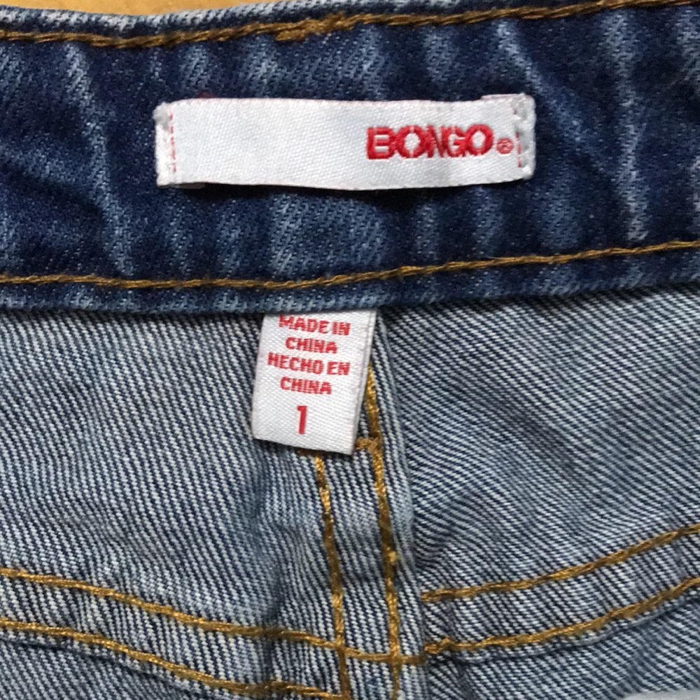 jean shorts with patchwork - Picture 3 of 3